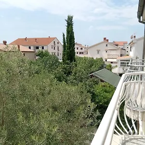 Ana Gostinjska kuća